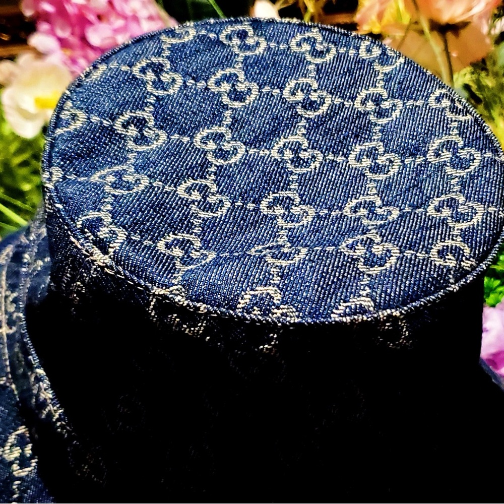 Gucci Denim GG Monogram Bucket Hat  Wide Large Brim Navy Blue Jacquard Beach - Picture 8 of 16